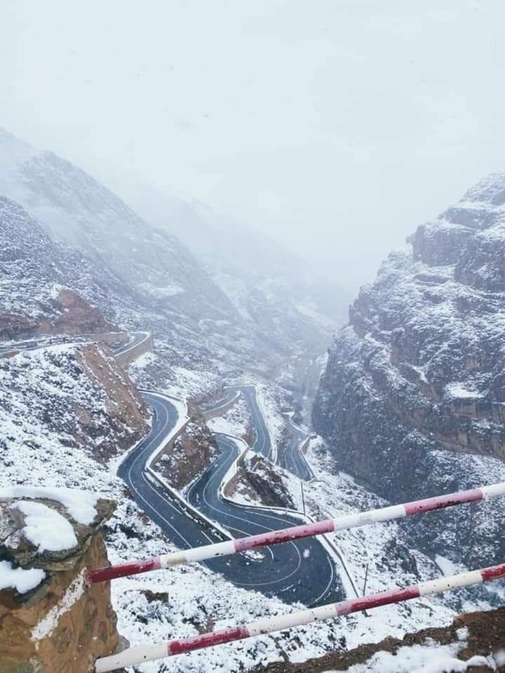 Auberge la belle vue dades Akhendachou n'Ait Ouffi Exterior foto