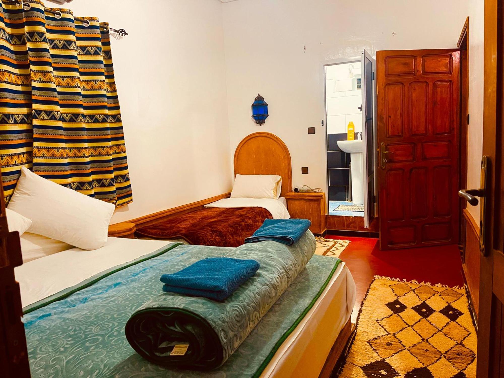 Auberge la belle vue dades Akhendachou n'Ait Ouffi Exterior foto